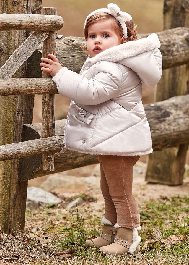 Mayoral Baby Reversible Faux Fur Jas beige online kopen bij Prisca Kindermode en Tienermode. 2422 36 Prisca junior